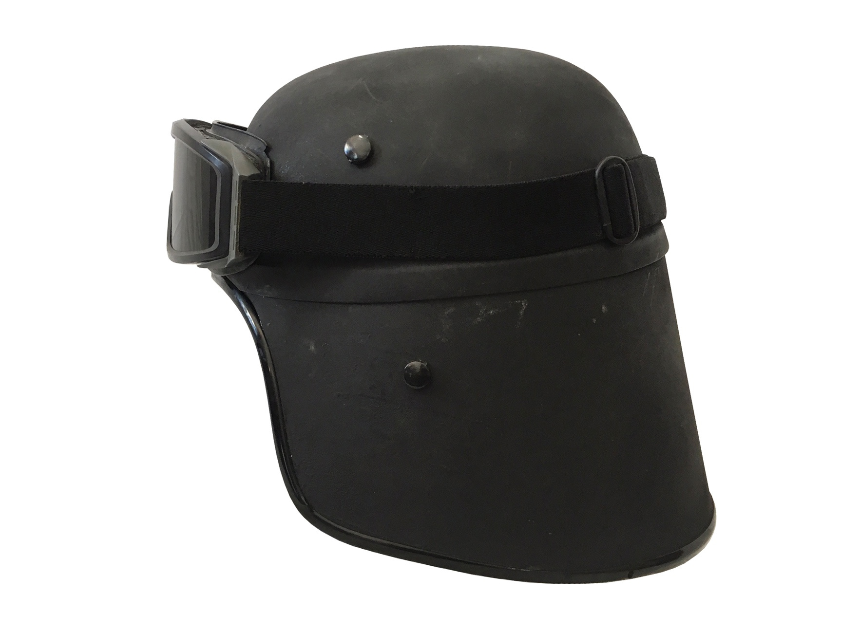 Ia_sapper_helmet_side