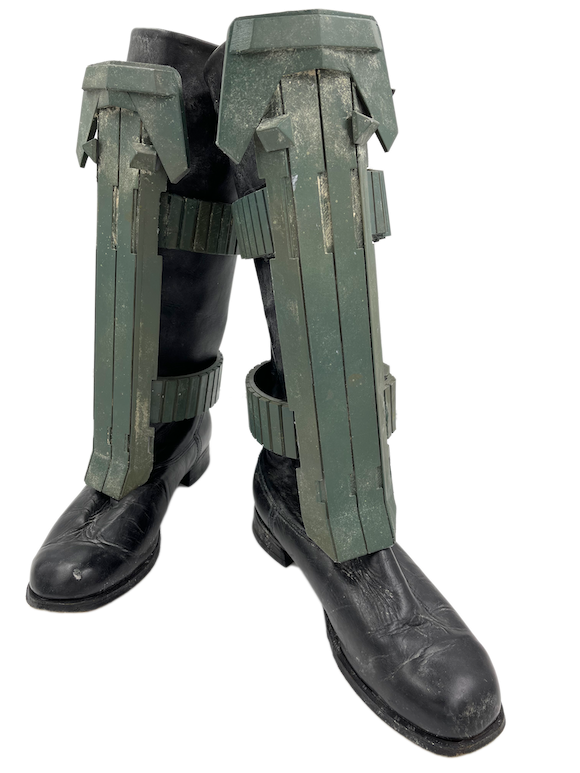 ICAT_mando_boots_full