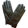 Gloves_Bo