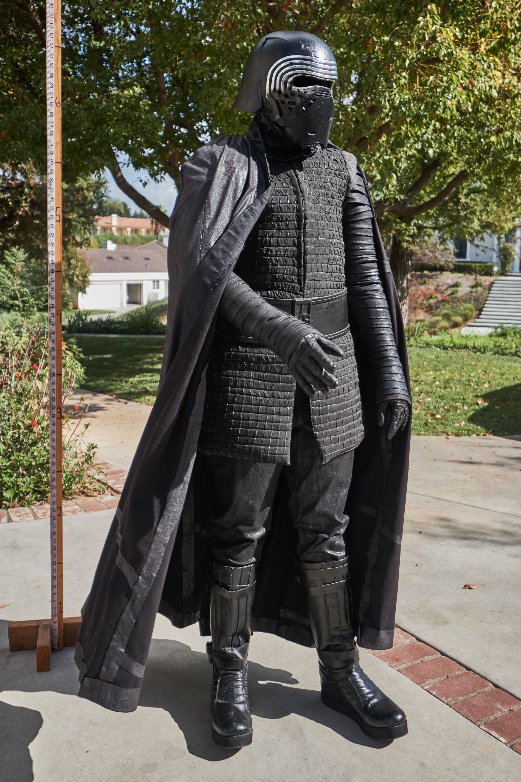 Kylo_ep8_model1