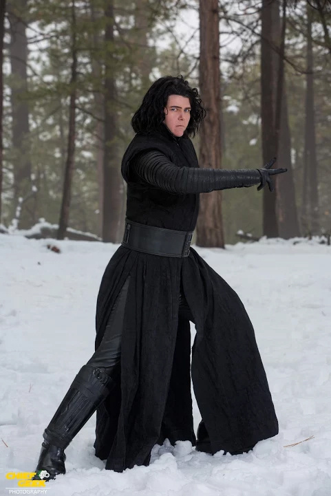 Ref_Kylo_side